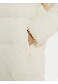 Guess Jeans Kurtka zimowa W4BL24 WGII2 Écru Regular Fit. Materiał: syntetyk. Sezon: zima #5