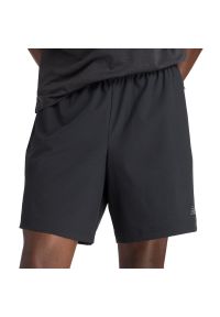 Spodenki męskie New Balance MB6174CDBK - czarne. Kolor: czarny. Materiał: poliester, materiał. Sport: fitness #1