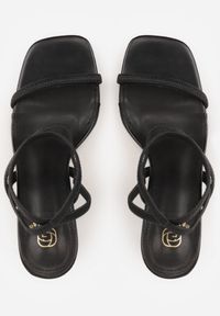 Born2be - Czarne Sandały na Szpilce z Elastycznymi Paskami i Kwadratowym Noskiem Sarorin. Okazja: na wesele, na co dzień, na ślub cywilny. Zapięcie: pasek. Kolor: czarny. Wzór: paski. Obcas: na szpilce. Styl: casual, elegancki. Wysokość obcasa: średni #7