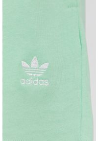 adidas Originals Szorty damskie kolor zielony gładkie high waist. Stan: podwyższony. Kolor: zielony. Materiał: tkanina, bawełna. Wzór: gładki #2