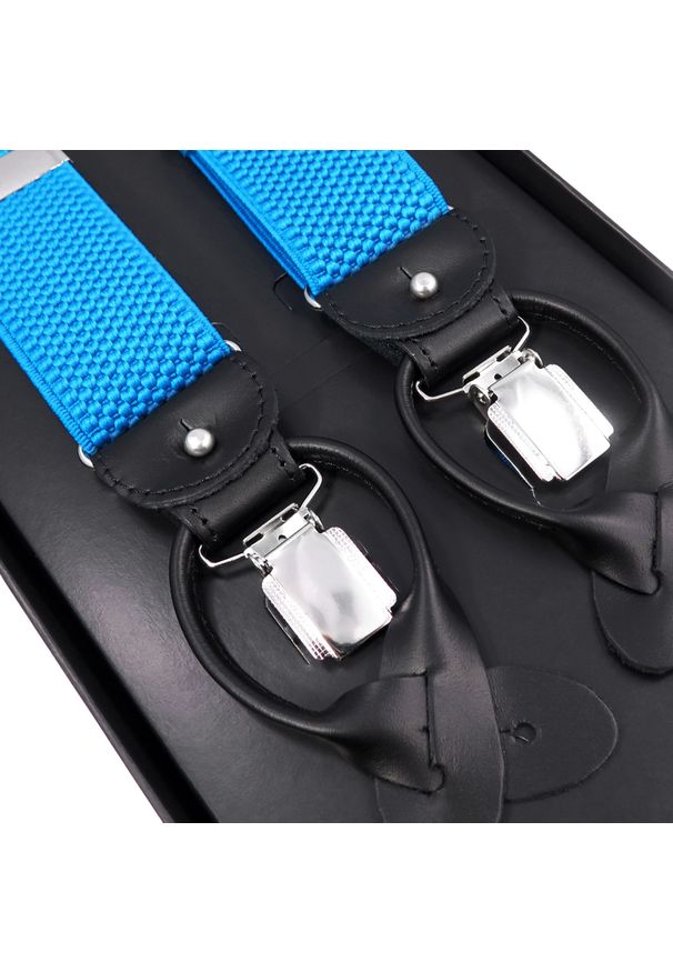 Modini - Jasnoniebieskie szelki męskie na guziki G53. Kolor: niebieski. Materiał: skóra, guma