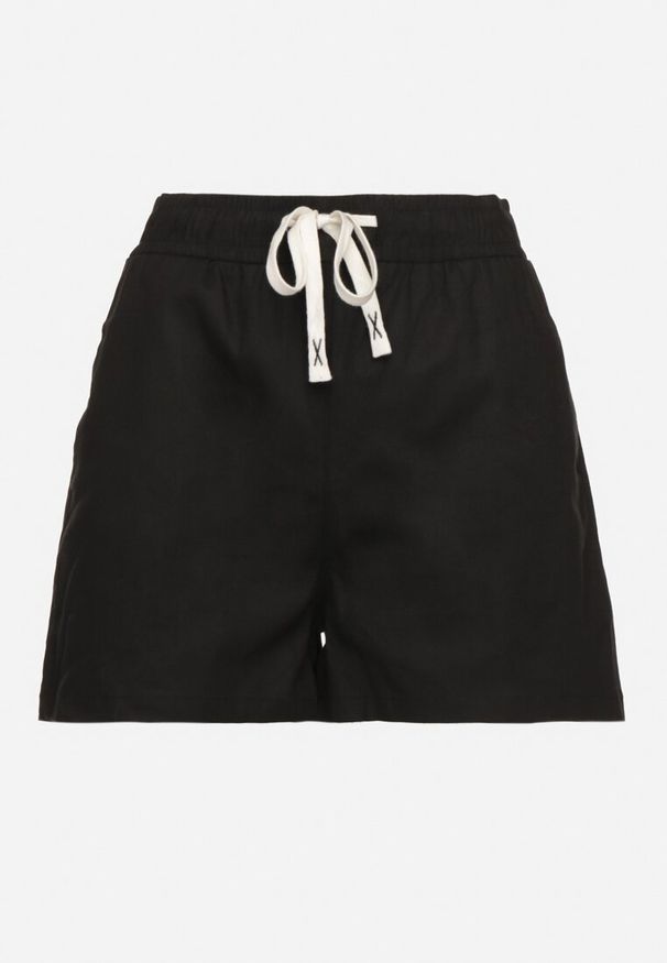 Born2be - Czarne Bawełniane Szorty z Wysokim Stanem Tanalianea. Okazja: na co dzień. Stan: podwyższony. Kolor: czarny. Materiał: bawełna. Styl: elegancki, casual