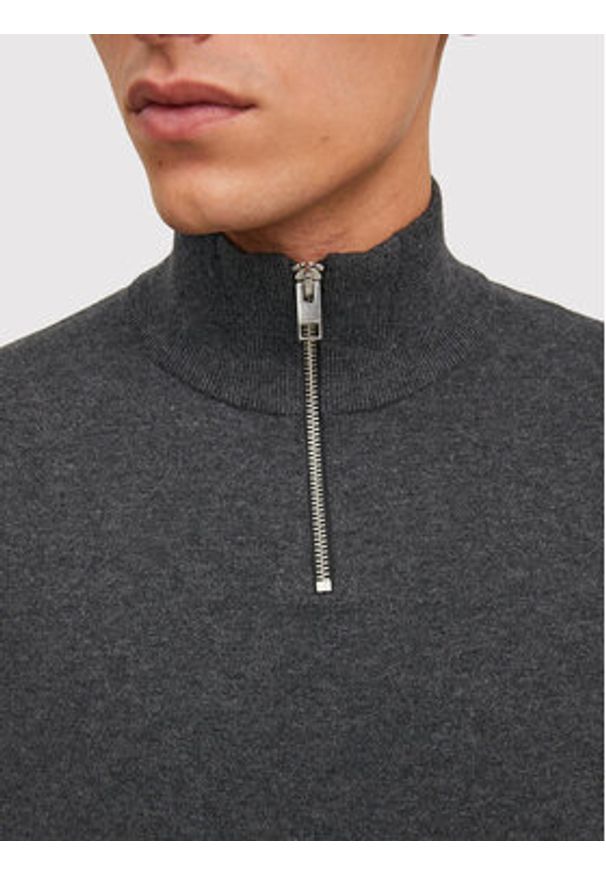 Jack & Jones Sweter Emil 12189339 Szary Regular Fit. Kolor: szary. Materiał: bawełna