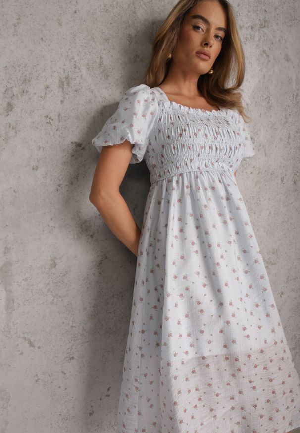 Renee - Niebieska Rozkloszowana Sukienka z Tencelu w Stylu Baby Doll w Kwiatowy Print Harele. Okazja: na co dzień. Kolor: niebieski. Wzór: nadruk, kwiaty. Typ sukienki: rozkloszowane. Materiał: poliester. Długość rękawa: krótki rękaw. Sezon: lato. Styl: casual. Długość: mini