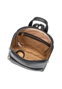 Wittchen - Damski plecak z półokrągłą kieszenią. Kolor: czarny. Materiał: skóra ekologiczna. Styl: casual, klasyczny, elegancki #4