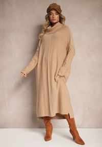 Renee - Brązowa Sweterkowa Sukienka z Wiskozą z Golfem i Eleganckimi Rozcięciami Elettrina. Okazja: na co dzień, na spacer. Typ kołnierza: golf. Kolor: brązowy. Materiał: wiskoza. Długość rękawa: długi rękaw. Styl: elegancki