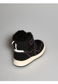 Reserved - Ocieplane śniegowce - czarny. Kolor: czarny. Materiał: materiał #1