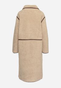 Born2be - Beżowy Jednorzędowy Płaszcz z Futerka Typu Baranek z Ozdobnymi Przeszyciami Zinnamira. Okazja: na co dzień. Kolor: beżowy. Materiał: futro. Długość rękawa: długi rękaw. Długość: długie. Styl: wizytowy, casual, klasyczny, elegancki #7