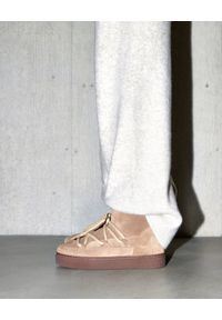 Inuikii - INUIKII CLASSIC LOW Śniegowce damskie. Okazja: na co dzień, do pracy, na spacer. Kolor: beżowy. Styl: casual #6