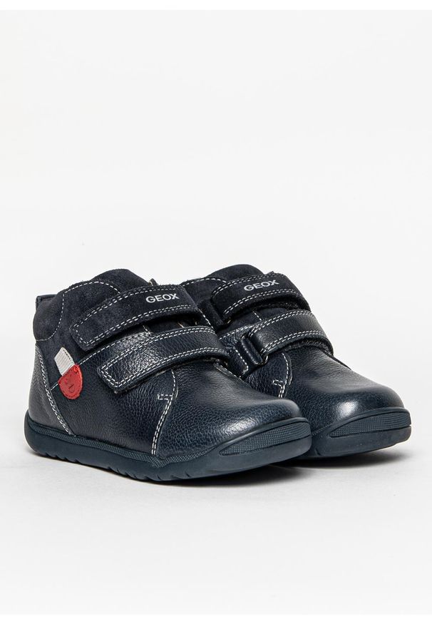 Geox - Sneakersy dziecięce GEOX B Macchia (B164NA 04622 C4002). Okazja: na spacer. Kolor: niebieski. Materiał: skóra. Szerokość cholewki: normalna. Sport: turystyka piesza