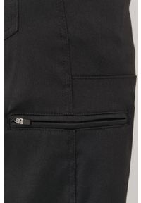 Wrangler spodnie ATG. Kolor: czarny. Materiał: tkanina. Wzór: gładki #4