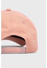 Champion czapka bawełniana kolor różowy z aplikacją. Kolor: różowy. Materiał: bawełna. Wzór: aplikacja