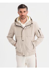 Ombre Clothing - Funkcjonalna męska kurtka przejściowa z kapturem – beżowa V3 - Rozmiar: M. Okazja: na co dzień. Typ kołnierza: kaptur. Kolor: beżowy. Materiał: tkanina, poliester, materiał. Wzór: gładki. Styl: casual #6