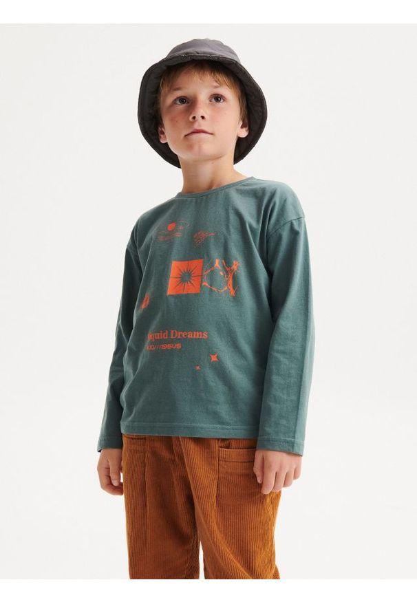 Reserved - Longsleeve z nadrukiem - morski. Kolor: morski, turkusowy. Materiał: dzianina, bawełna. Długość rękawa: długi rękaw. Wzór: nadruk