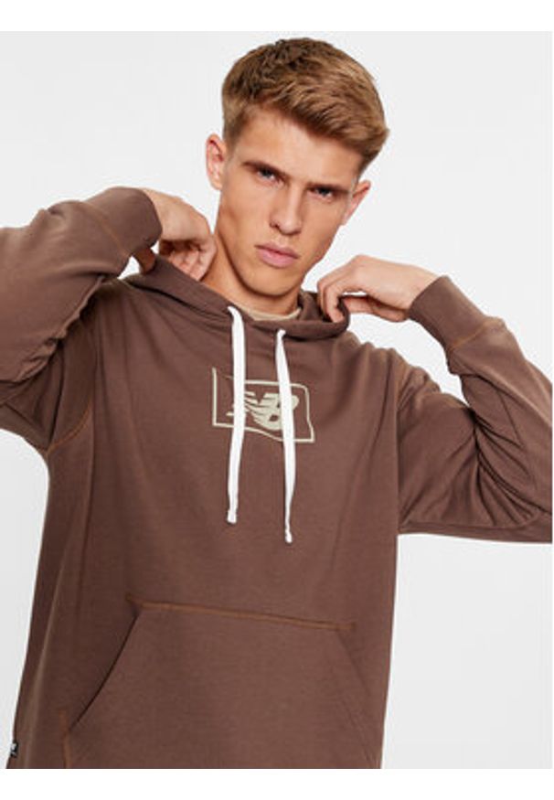 New Balance Bluza NB Essentials Hoodie MT33508 Brązowy Regular Fit. Kolor: brązowy. Materiał: syntetyk