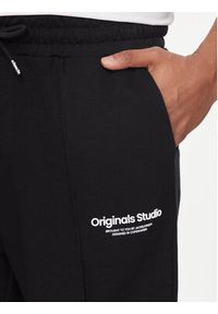 Jack & Jones - Jack&Jones Szorty sportowe Vesterbro 12252251 Czarny Loose Fit. Kolor: czarny. Materiał: syntetyk, bawełna. Styl: sportowy #7