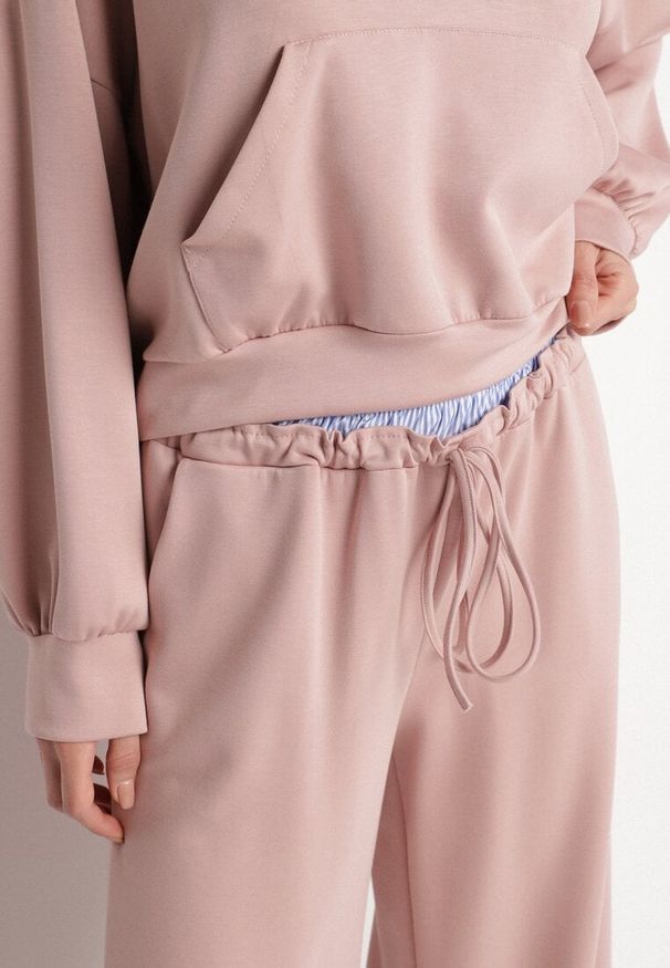 Born2be - Różowy Komplet Dresowy z Wiskozą Bluza z Kapturem i Szerokie Spodnie Liseriela. Kolor: różowy. Materiał: dresówka, wiskoza