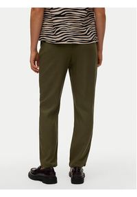 Vero Moda Spodnie materiałowe Jesmilo 10279691 Zielony Regular Fit. Kolor: zielony. Materiał: wiskoza