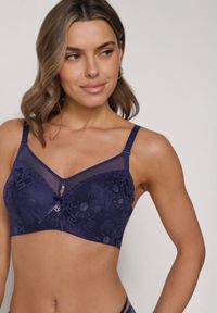 Born2be - Granatowy Biustonosz z Koronką i Transparentną Wstawką Heliphine. Kolor: niebieski. Materiał: koronka. Wzór: koronka #1