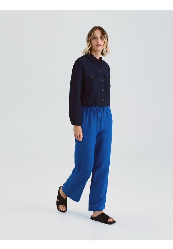 Reserved - Luźne spodnie z lnem - jasnoniebieski. Kolor: niebieski. Materiał: len