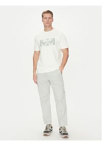 Napapijri T-Shirt S-Vanni NP0A4IEA Biały Regular Fit. Kolor: biały. Materiał: bawełna #4