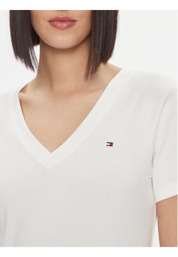 TOMMY HILFIGER - Tommy Hilfiger T-Shirt New Cody WW0WW40584 Biały Slim Fit. Kolor: biały. Materiał: bawełna