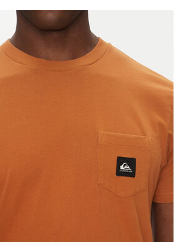 Quiksilver T-Shirt EQYZT08035 Brązowy Regular Fit. Kolor: brązowy. Materiał: bawełna