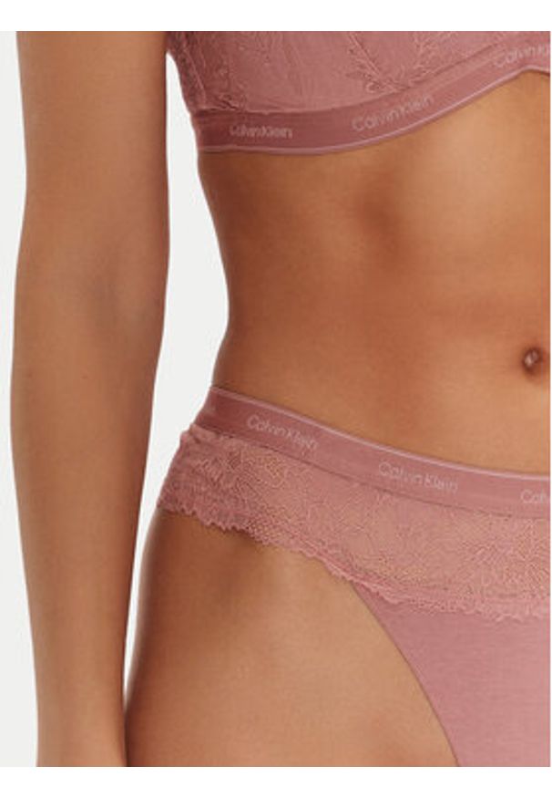 Calvin Klein Underwear Stringi 000QF7980E Różowy. Kolor: różowy. Materiał: syntetyk
