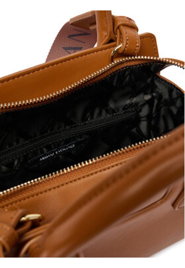 Armani Exchange Torebka XW002159 AF19892 U6123 Brązowy. Kolor: brązowy. Materiał: skórzane