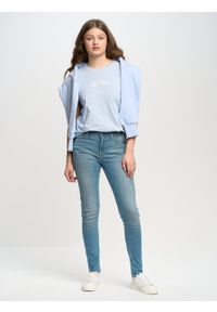 Big-Star - Spodnie jeans damskie Adela 172. Okazja: na co dzień. Kolor: niebieski. Styl: casual, elegancki