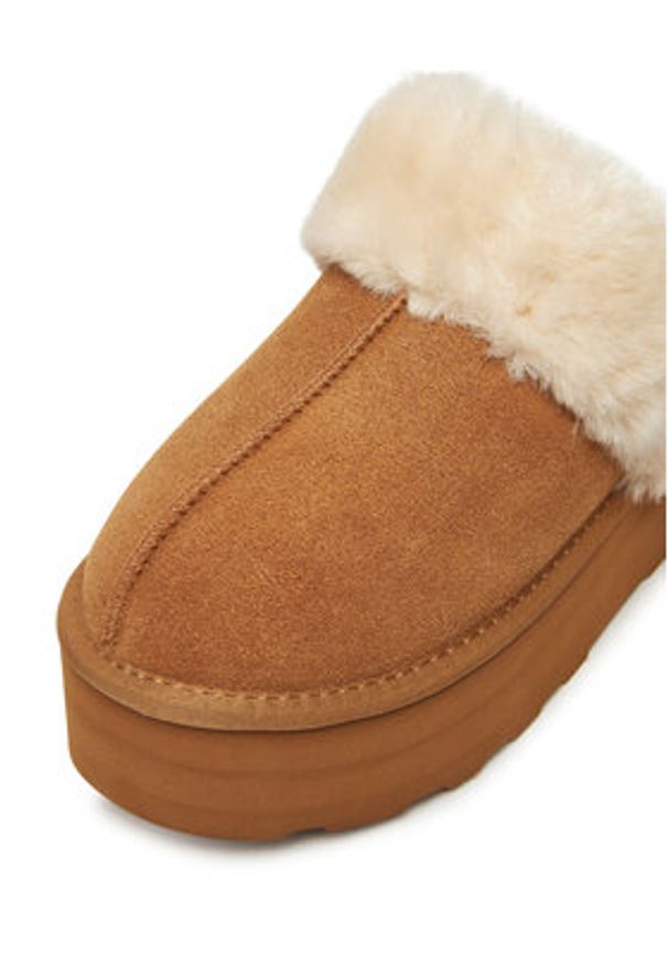 DeeZee Kapcie DZ-AW12 Brązowy. Kolor: brązowy. Materiał: materiał