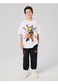 Sinsay - Bawełniana koszulka z nadrukiem Naruto - biały. Kolor: biały. Materiał: bawełna. Wzór: nadruk #1