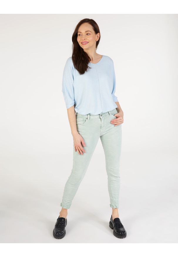 Unisono - ZIELONE JEANSY 191-1225S-5 AW22. Kolor: zielony. Materiał: jeans