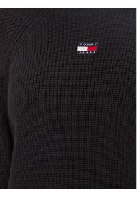 Tommy Jeans Sweter Badge DW0DW16536 Czarny Relaxed Fit. Kolor: czarny. Materiał: bawełna