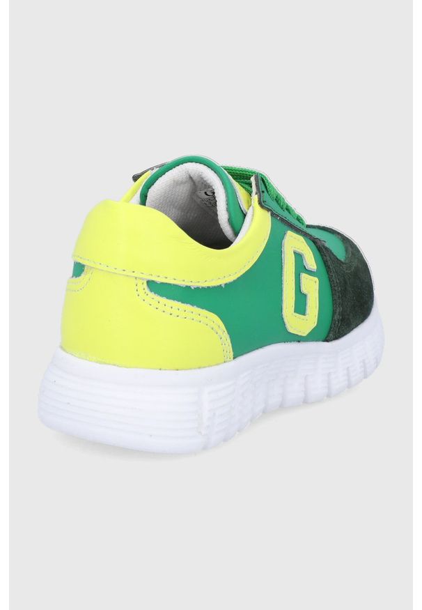 Guess buty kolor zielony. Zapięcie: sznurówki. Kolor: zielony. Materiał: guma