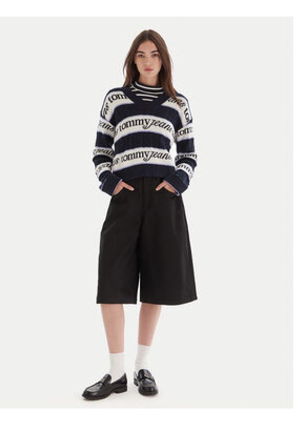 Tommy Jeans Sweter DW0DW21682 Granatowy Regular Fit. Kolor: niebieski. Materiał: bawełna