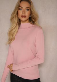 Renee - Jasnoróżowy Casualowy Golf Arlotta. Okazja: na co dzień. Typ kołnierza: golf. Kolor: różowy. Materiał: jedwab, jeans, poliester, poliamid. Styl: casual #5
