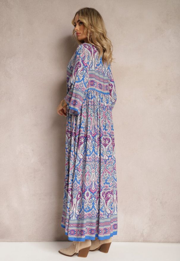 Renee - Niebiesko-Fioletowa Rozkloszowana Sukienka we Wzór Paisley z Rękawem 3/4 Briarwa. Okazja: na co dzień. Kolor: niebieski. Wzór: paisley. Styl: casual, elegancki