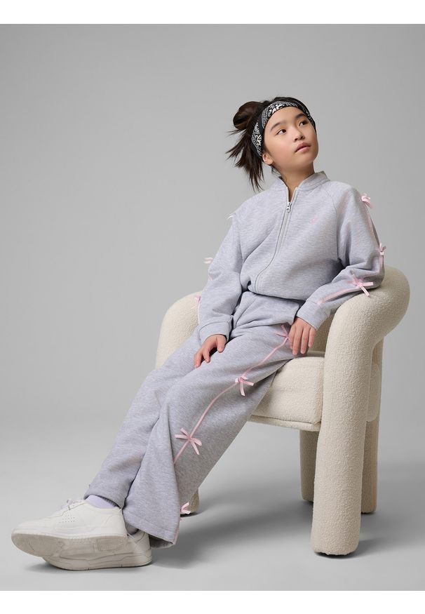 4f - 4F Bluza dresowa loose bez kaptura dziewczęca - szara 146/152 (10-12 lat). Typ kołnierza: bez kaptura. Kolor: szary. Materiał: dresówka. Długość rękawa: raglanowy rękaw. Sezon: lato