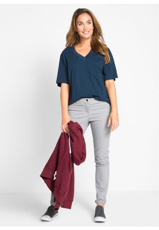 bonprix - Długi i szeroki T-shirt z dekoltem w serek, krótki rękaw (5 sztuk). Okazja: na co dzień. Typ kołnierza: dekolt w serek. Kolor: czerwony. Długość rękawa: krótki rękaw. Długość: krótkie. Sezon: lato. Styl: casual