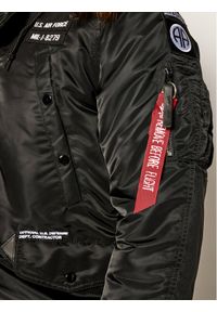 Alpha Industries Kurtka zimowa N3B Airborne 188141 Czarny Regular Fit. Kolor: czarny. Materiał: syntetyk. Sezon: zima