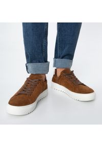 Wittchen - Męskie sneakersy zamszowe na grubej podeszwie brązowe. Okazja: na co dzień. Kolor: brązowy. Materiał: zamsz, skóra #4