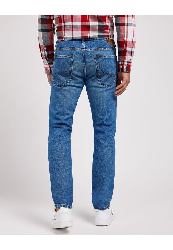 Lee - MESKIE SPODNIE LUKE INDIGO VINTAGE 112349321 L719015994. Okazja: na co dzień. Długość: długie. Styl: vintage
