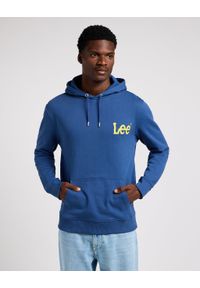 Lee - LEE WOBBLY HOODIE MĘSKA BLUZA NIEROZPINANA LOGO MIDNIGHT NAVY 112349102 LM54016852. Typ kołnierza: kaptur
