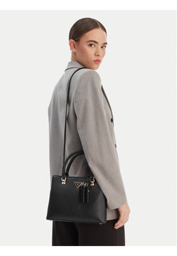 Guess Torebka Noelle II HWZG96 72050 Czarny. Kolor: czarny. Materiał: skórzane