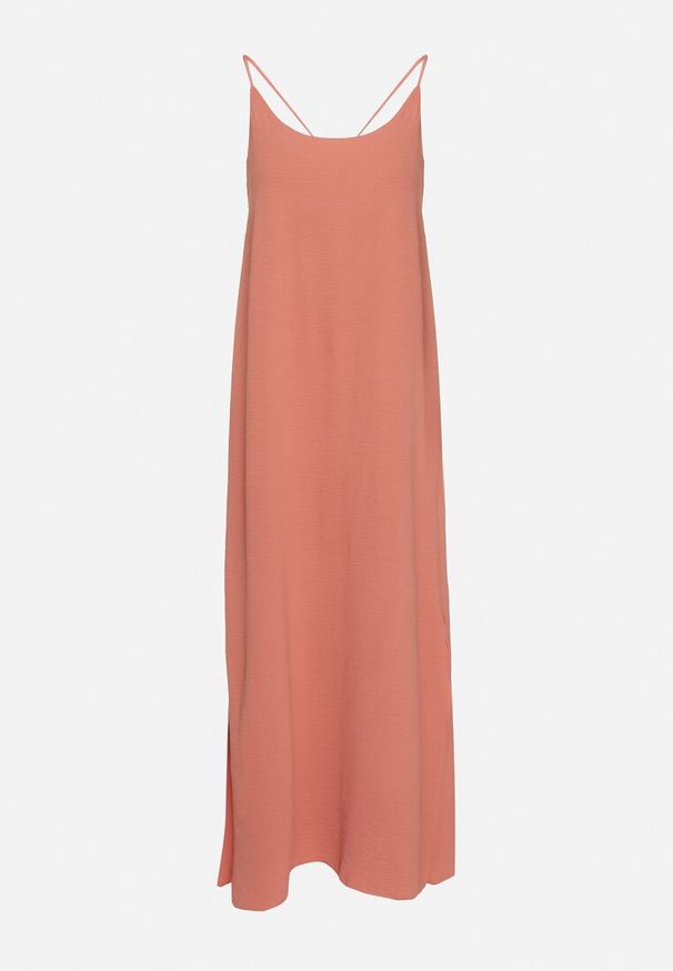 Born2be - Różowa Taliowana Sukienka na Ramiączkach Rivaniell. Okazja: na imprezę, na co dzień. Kolor: różowy. Materiał: jeans. Długość rękawa: na ramiączkach. Typ sukienki: oversize. Styl: casual, elegancki