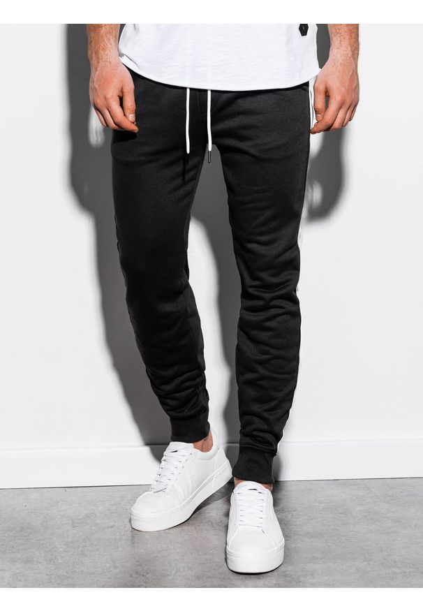 Ombre Clothing - Spodnie męskie dresowe z lampasem - czarne V1 P865 - XXL. Kolor: czarny. Materiał: dresówka