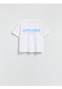 Reserved - T-shirt z nadrukiem - kremowy. Kolor: kremowy. Materiał: dzianina, bawełna. Wzór: nadruk #1