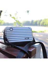 Big Star Accessories - Torebka damska Big Star, z tworzywa syntetycznego o ryflowanej strukturze z dwoma zamkami błyskawicznymi regulowanym paskiem na ramię, szara, GG57416. Kolor: szary. Styl: casual. Rodzaj torebki: na ramię #2