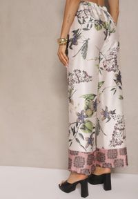Renee - Beżowe Spodnie z Wiskozą o Szerokim Kroju High Waist w Kwiaty Davilsa. Okazja: na co dzień. Stan: podwyższony. Kolor: beżowy. Materiał: wiskoza. Wzór: kwiaty. Styl: casual #4